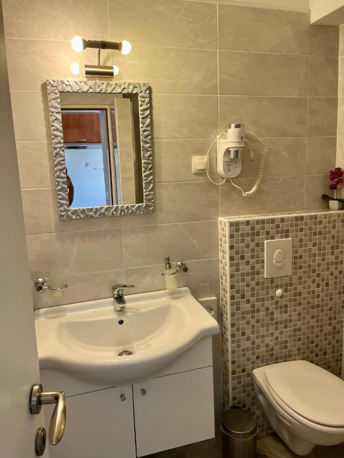 Apartmani Esmeralda Rovinj Bagian luar foto