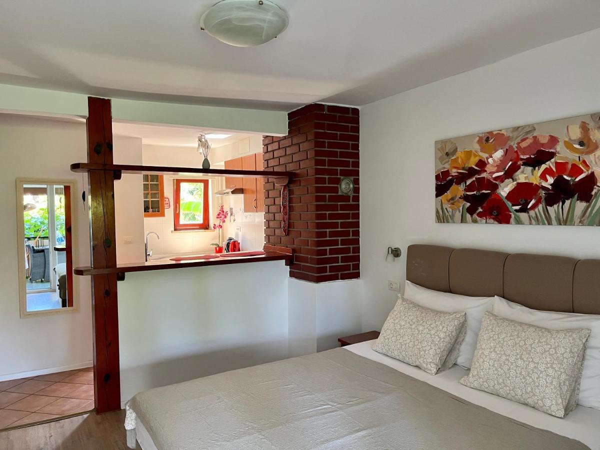 Apartmani Esmeralda Rovinj Bagian luar foto