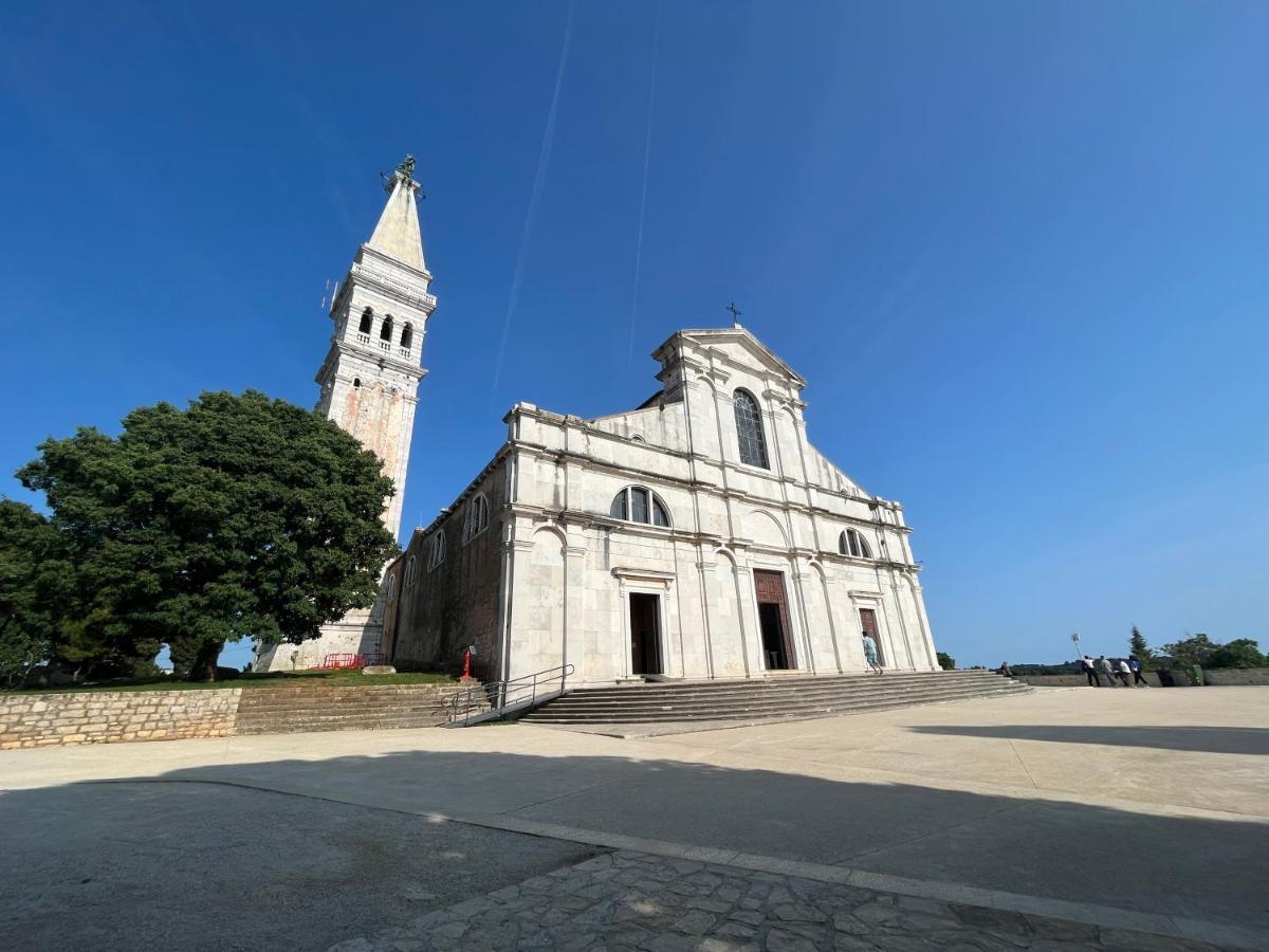 Apartmani Esmeralda Rovinj Bagian luar foto