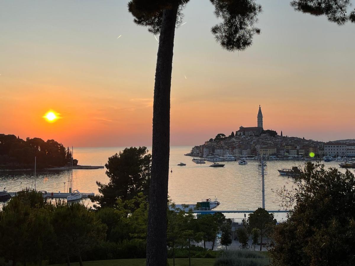 Apartmani Esmeralda Rovinj Bagian luar foto